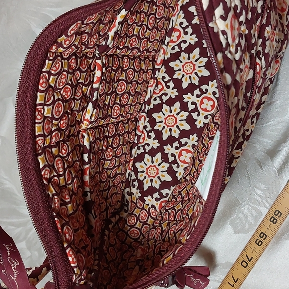 Vera Bradley 'On the Go'•Shoulder Crossbody Bag•Retired Medallion Print - Picture 9 of 11